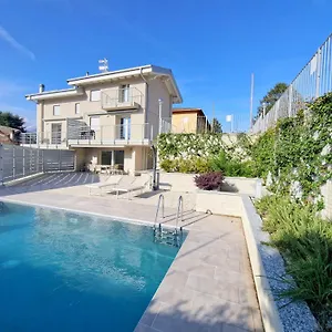 Claudia With Private Pool Ferienhaus