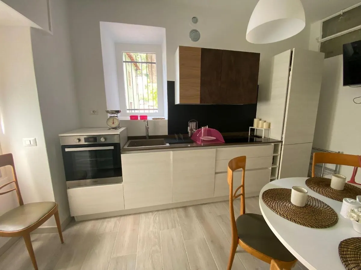 La Chicca Maison Vercurago 0*,